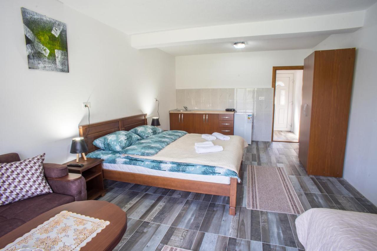 Apartmani Jezero Žabljak Εξωτερικό φωτογραφία