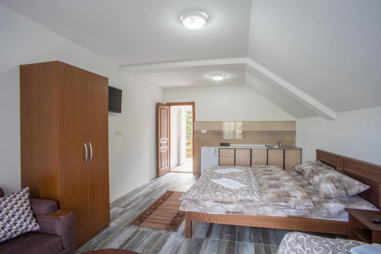 Apartmani Jezero Žabljak Εξωτερικό φωτογραφία