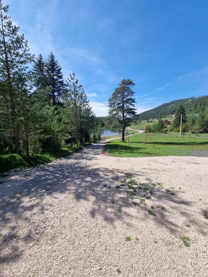 Apartmani Jezero Žabljak Δωμάτιο φωτογραφία